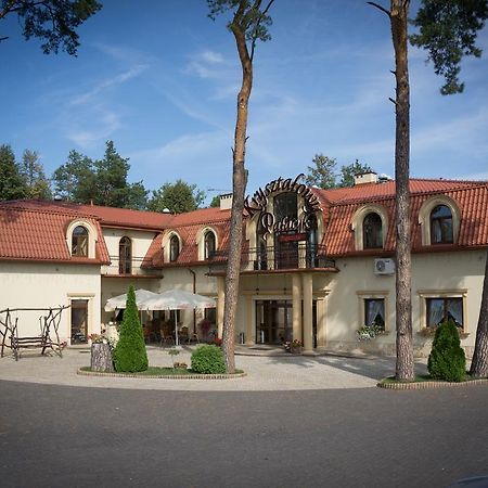 Krysztalowy Palacyk Kozienice Bagian luar foto