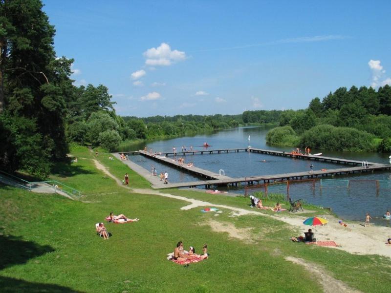 Krysztalowy Palacyk Kozienice Bagian luar foto