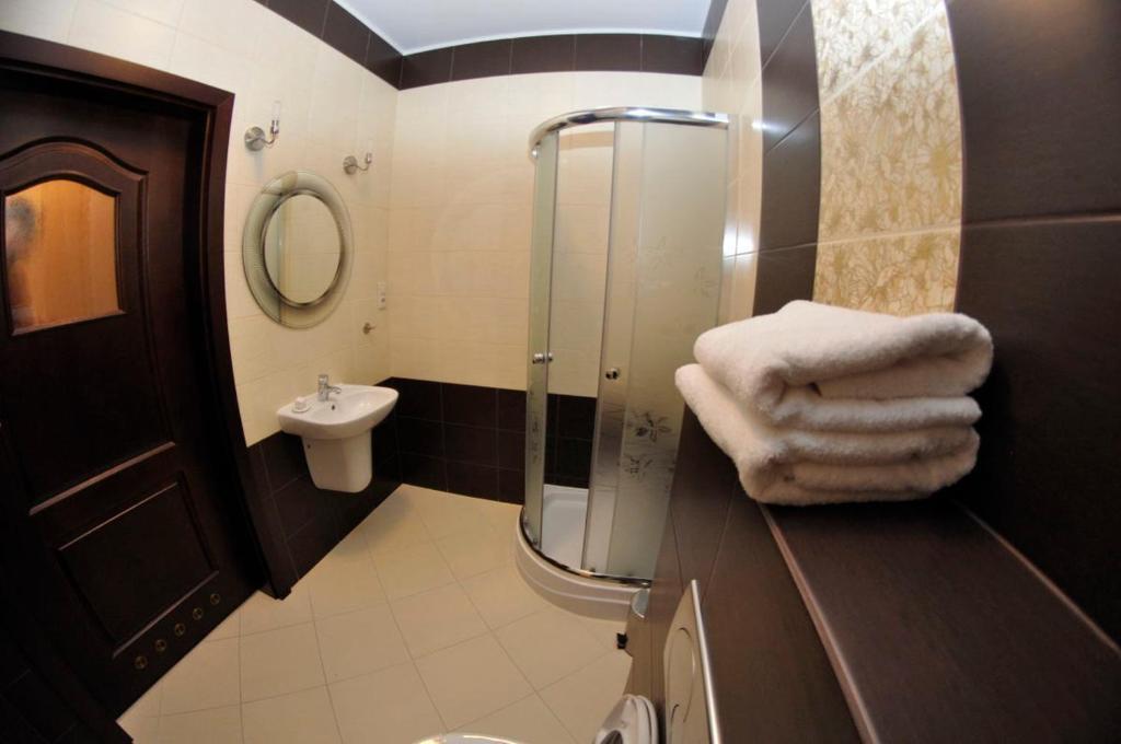 Krysztalowy Palacyk Kozienice Bagian luar foto